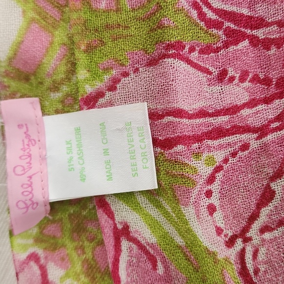 Women's Lilly Pulitzer Wrap Scarf Silk/Cashmere - Picture 2 of 3